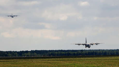 Dos aviones C-130J Super Hercules en la Base Aérea de Powidz (Polonia), el 14 de agosto de 2014.