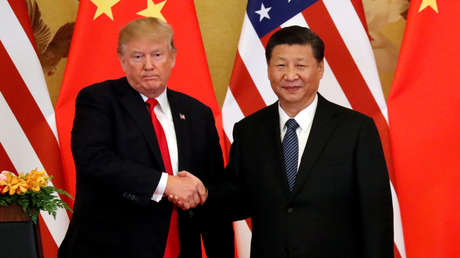 Los presidentes de EE.UU. y China, Donald Trump y Xi Jinping, en el Gran SalÃ³n del Pueblo de PekÃ­n, China, el 9 de noviembre de 2017.