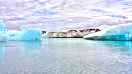 Icebergs en la laguna glaciar Jökulsárlón.