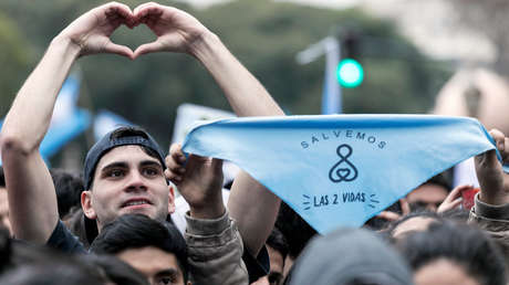 Activistas contra la legalización del aborto en Argentina, 8 de agosto de 2018