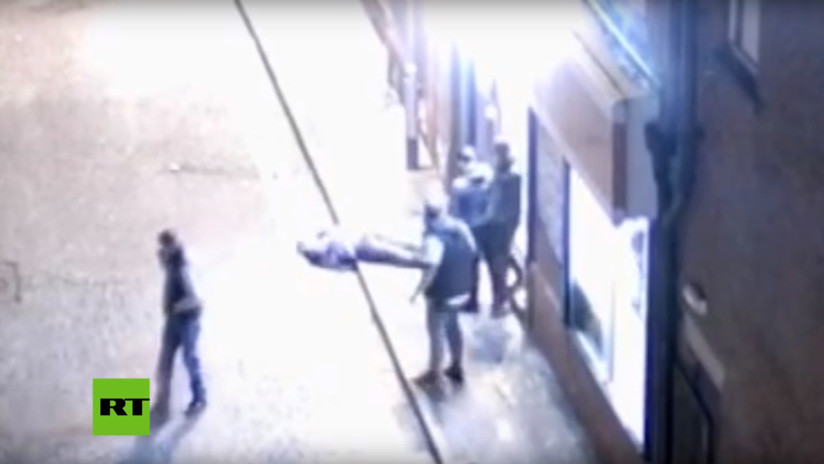 el hombre de un solo golpe