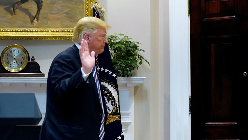 Trump lanza nueva advertencia a caravana migrante: 'Deben dar marcha atrás ya'