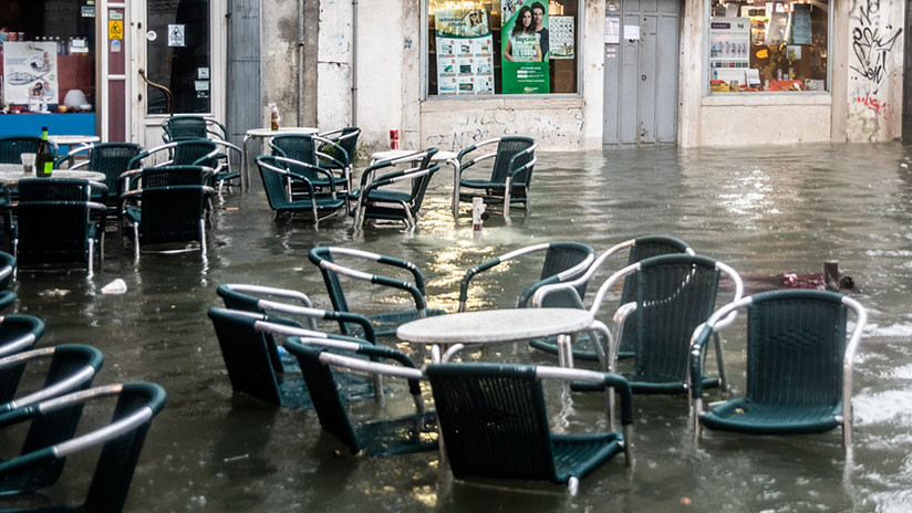 El centro histórico de Venecia queda inundado por un fuerte temporal 5bdf0057e9180f5f568b4567