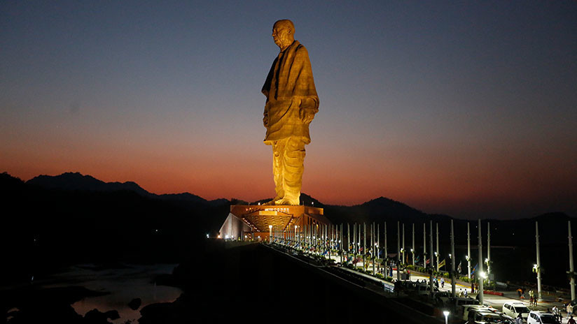 India: La estatua más grande del mundo genera indignación en el Reino Unido