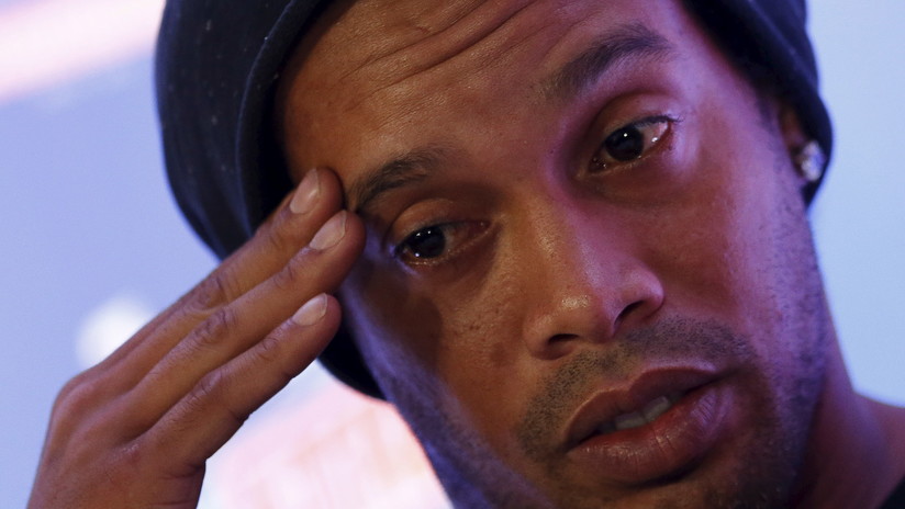 ¿En bancarrota?: Ronaldinho tiene en sus cuentas bancarias menos de siete dólares