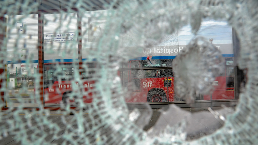 Colombia: Enfrentamientos con la policía y actos vandálicos desatan caos en Bogotá (VIDEOS)