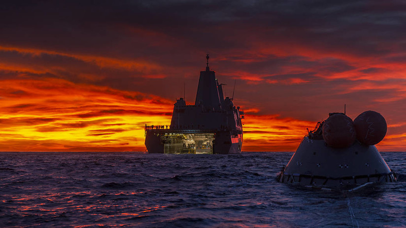 VIDEO: Prueba de rescate de una nave espacial 'marciana' en plena puesta del sol