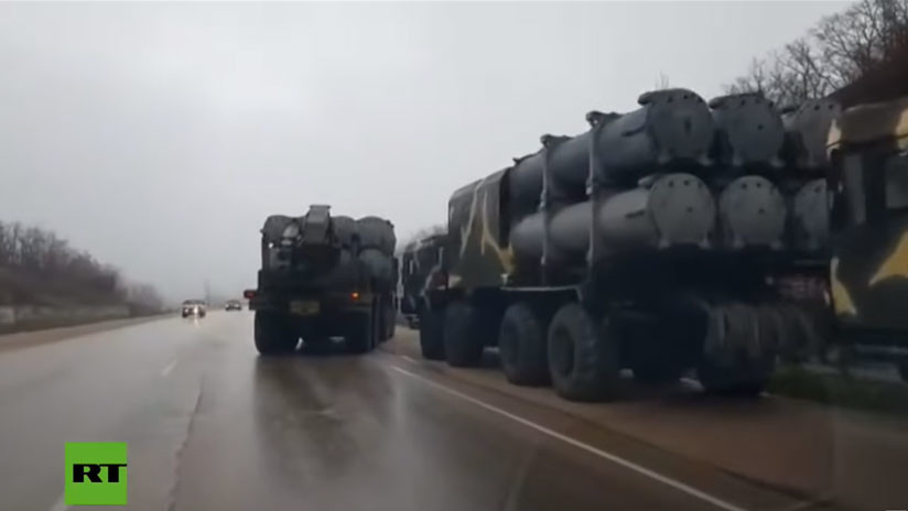 Rusia refuerza con misiles la defensa de Crimea (VIDEO)