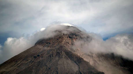 El Volcán de Fuego que se cobró casi 200 vidas vuelve a entrar en erupción en Guatemala