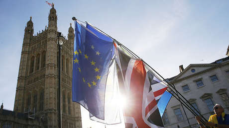 La UE publica el borrador de 585 páginas del acuerdo sobre el 'Brexit'