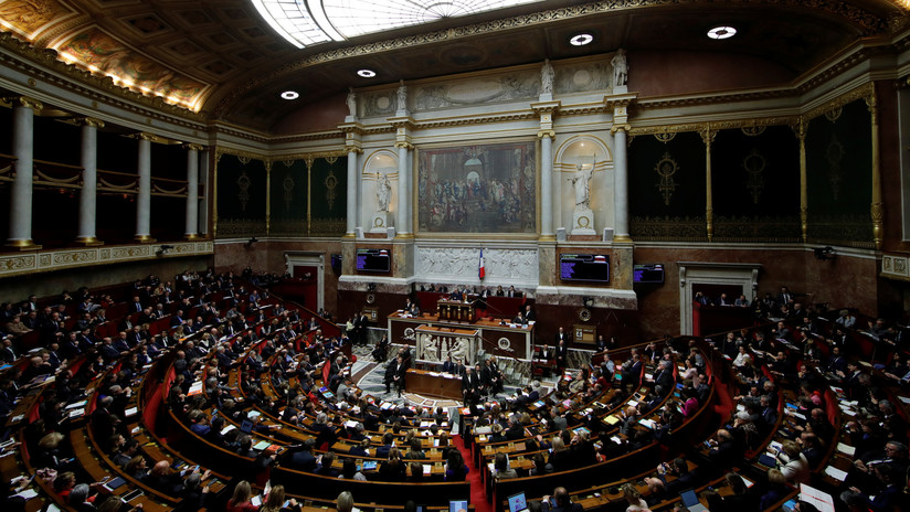 Varios partidos de izquierda se unen para presentar una moción de censura contra el Gobierno francés