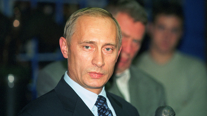 Publican una foto del carné de la Stasi de Putin Publican una foto del carné de la Stasi de Putin