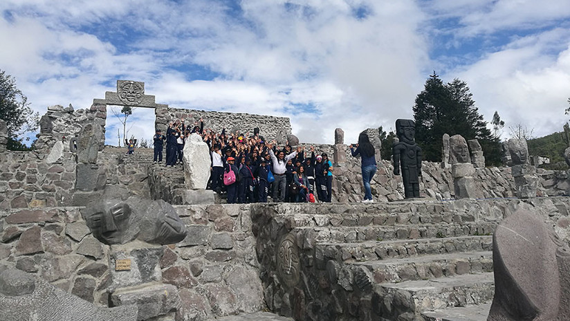 El Templo del Sol de Ecuador: La galería de uno de los pintores más veloces del mundo