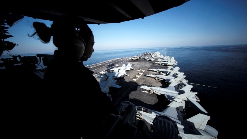 "Impredecible para los enemigos": Un portaviones nuclear de EE.UU. se adentra en el golfo Pérsico