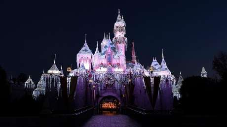 "Los músculos hechos bolas": Duras condiciones laborales de Disneyland pasan factura a su personal