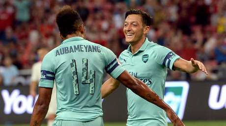 Fiesta, alcohol y drogas: el escandaloso video de los futbolistas del Arsenal
