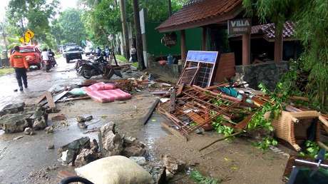 VIDEOS: Tsunami en Indonesia deja al menos 334 muertos y más de 1400 heridos