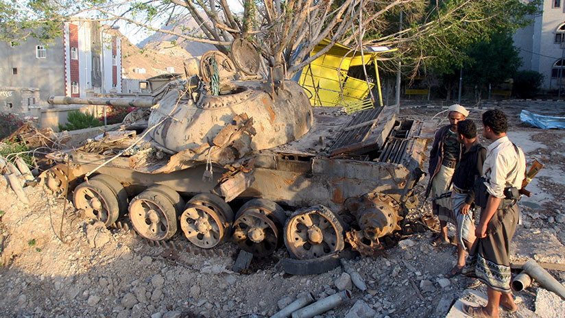 VIDEO: Rebeldes hutÃes destruyen un tanque de Arabia Saudita en Yemen