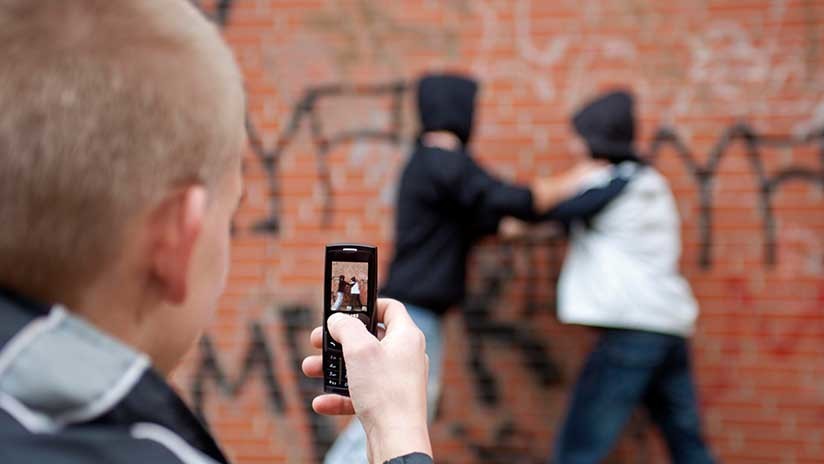 Un grupo de adolescentes agrede a una niña de once años en una calle de Nueva York (VIDEO)