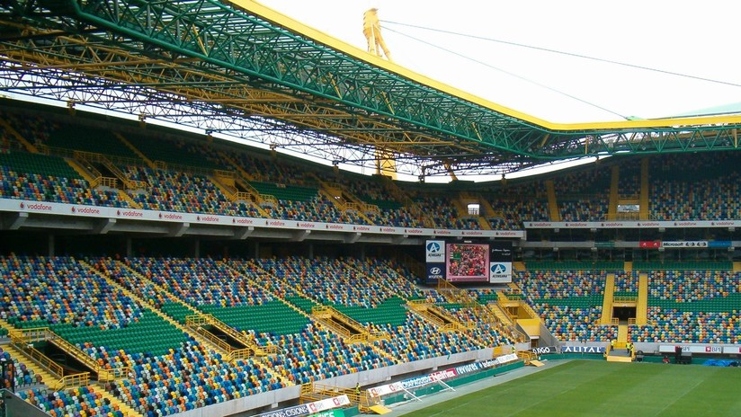 Portugal: Hinchas incendian sus butacas en un partido entre Sporting de Lisboa y FC Porto (VIDEO)