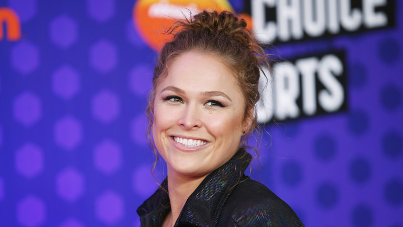 VIDEO La campeona de la WWE Ronda Rousey da voz a la icónica Sonya Blade en el nuevo Mortal Kombat