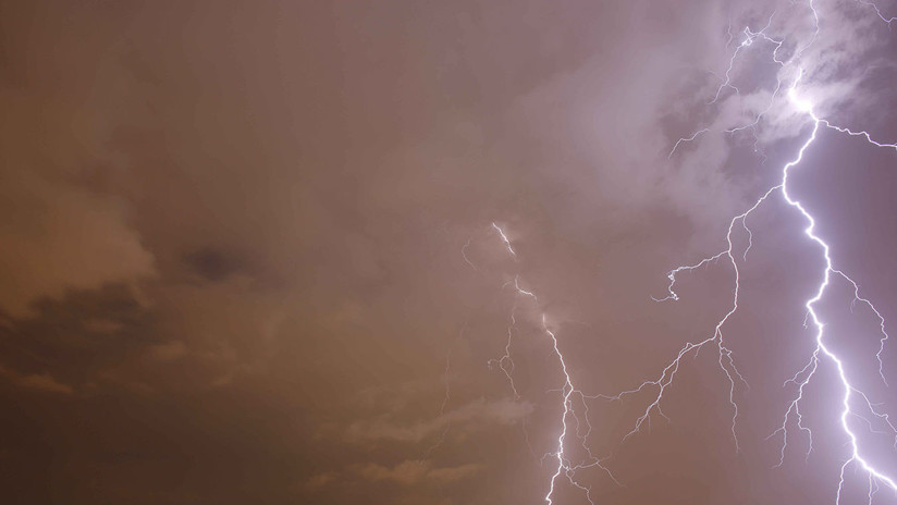 VIDEOS: Una rara tormenta eléctrica azota Moscú en pleno invierno