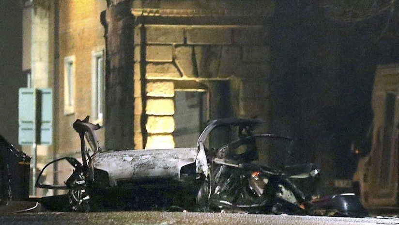 VIDEO: El momento de la explosión de un coche bomba en Irlanda del Norte