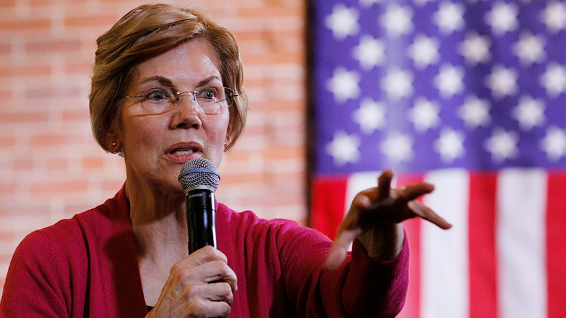 Elizabeth Warren visita Puerto Rico y promete ayuda tras el paso del huracán María