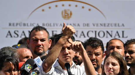 El presidente de la Asamblea Nacional de Venezuela, Juan Guaidó, durante una manifestación en Caraballeda, Venezuela, el 13 de enero de 2019.