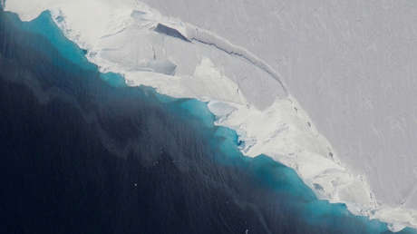 Un gigantesco hueco oculto bajo un glaciar antártico amenaza con incrementar el nivel del mar