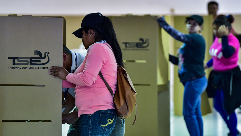 El Salvador elige presidente entre candidatos que prometen poner fin a la corrupción y violencia de las maras