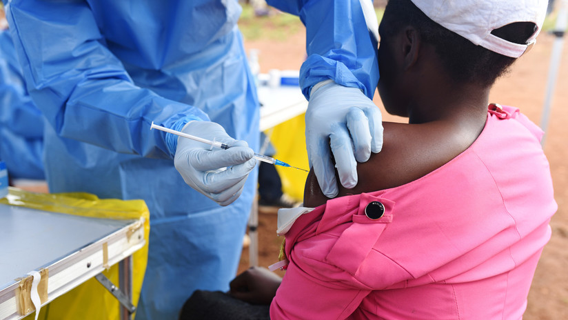 ONGs: En la República Democrática del Congo obligan a mujeres a pagar con sexo vacunas contra el ébola