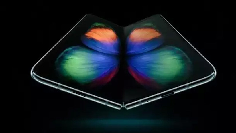 Samsung presenta un teléfono inteligente con pantalla plegable que puede convertirse en tableta