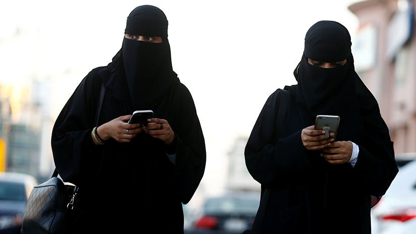 Dos hermanas intentan huir de Arabia Saudita y quedan atrapadas en Hong Kong