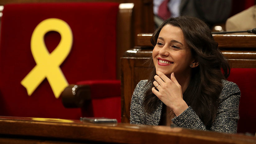 La líder de la oposición en Cataluña irá a Waterloo a decirle a Puigdemont que "la República no existe"