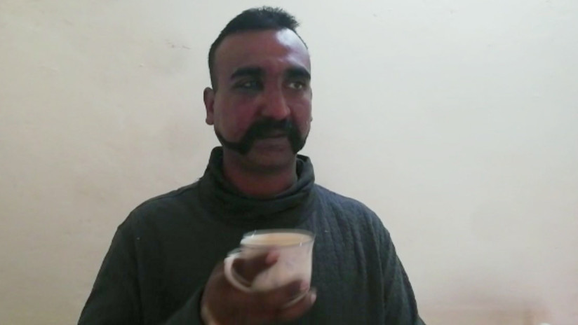 Pakistán afirma estar dispuesto a devolver al piloto indio capturado para rebajar la tensión con Nueva Delhi