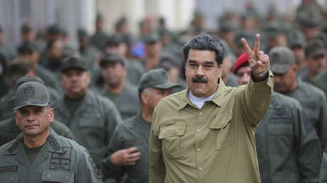 Maduro junto a militares en Fuerte Tiuna, Caracas, Venezuela, 30 de enero de 2019.