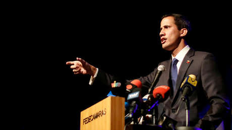 Guaidó afirma que ya ha entregado el primer cargamento de la "ayuda humanitaria" internacional