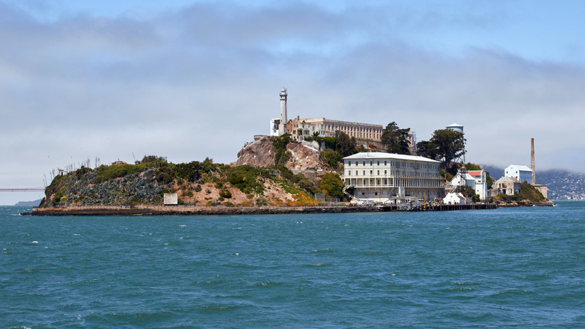 "La historia debajo de nuestros pies": descubren vestigios de una base militar escondida bajo la cárcel de Alcatraz