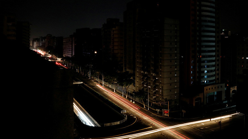 Resultado de imagen para venezuela en la oscuridad