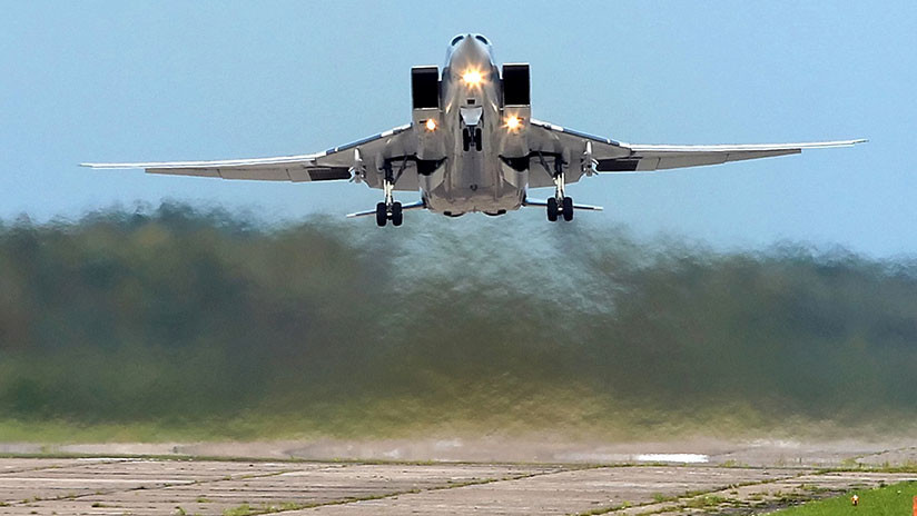 Rusia despliega en Crimea los Tu-22M3 y sistemas de misiles Iskander en respuesta al escudo de EE.UU. en Rumania