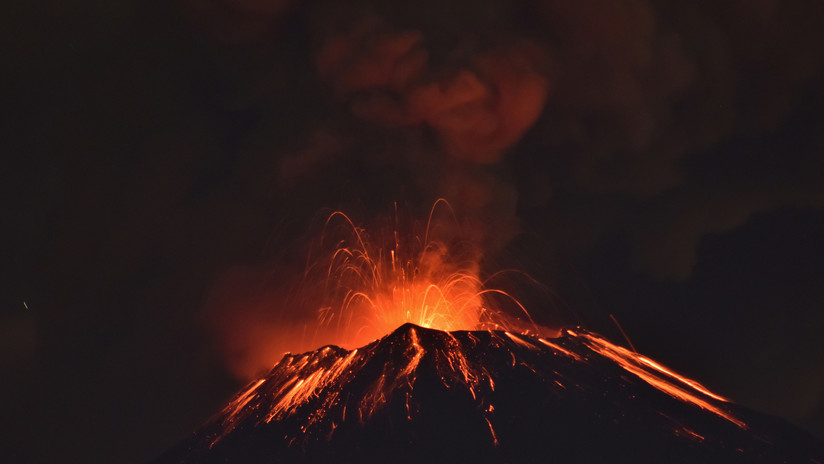 El cráter del volcán Popocatépetl aumenta de diámetro y profundidad tras las recientes erupciones