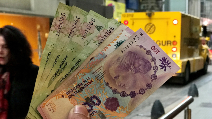 El riesgo país de Argentina supera los 800 puntos y alcanza su máximo del año