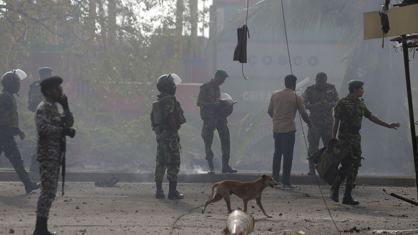 VIDEOS: Momento exacto de una explosión cerca de una iglesia mientras se desactivaba una bomba en Sri Lanka