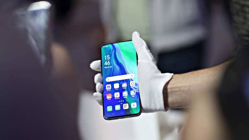 Presentan el Reno 10xZoom, un teléfono inteligente con un potente zoom y una cámara retráctil contra caídas