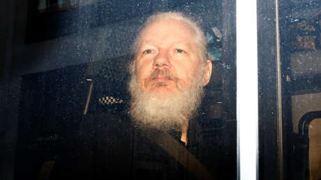 Assange luego de ser arrestado por la policía británica, en Londres, 11 de abril de 2019.
