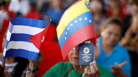 Manifestación de partidarios de Nicolás Maduro frente al palacio de Miraflores, Caracas, el 26 de enero de 2019.