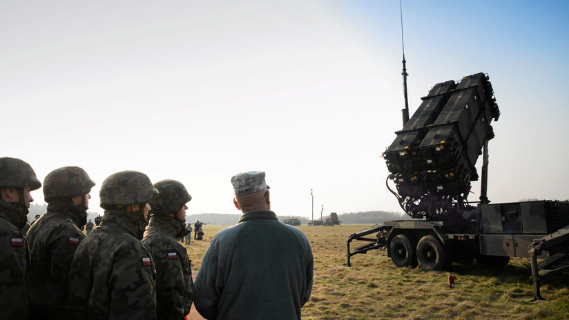 EE.UU. desplegará su sistema de defensa aérea Patriot y el USS Arlington en Oriente Medio en medio de tensiones con Irán