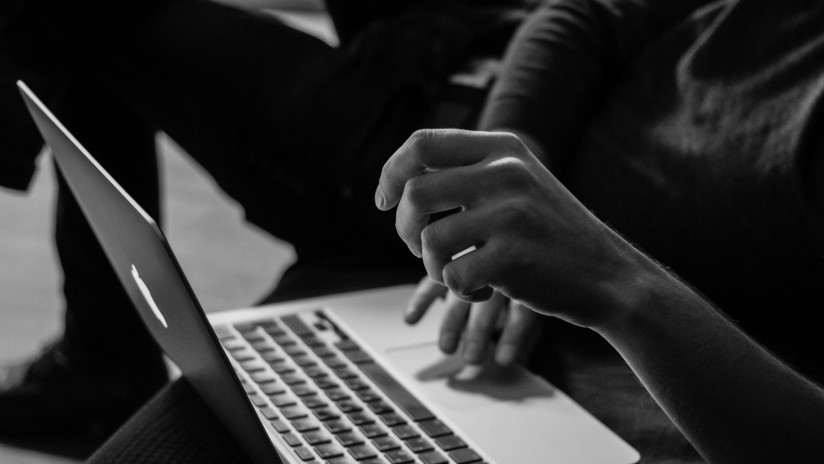 "Tienes que estar allí donde se encuentran tus electores": Un legislador danés lleva su campaña a la web PornHub
