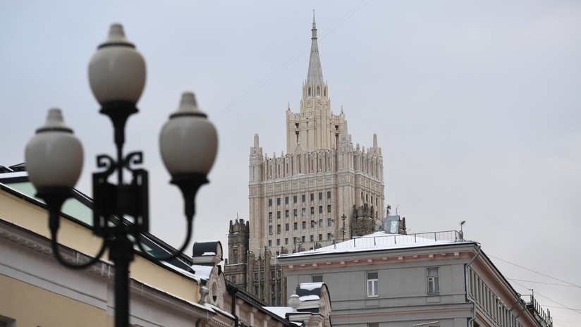 Rusia sobre las nuevas sanciones de EE.UU.: "En realidad se trata del deseo de vengarse por nuestra ayuda para fortalecer la defensa aérea de Siria"